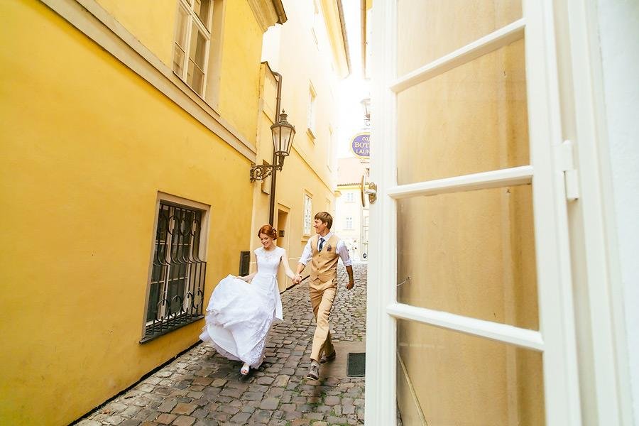 Свадьба в ратуше в Праге