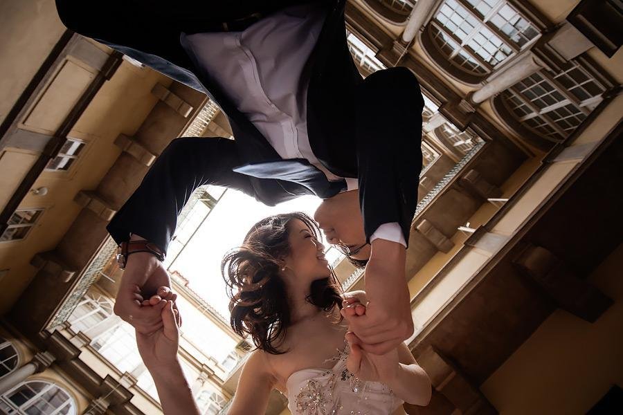 Pre-wedding photoshoot in Europe