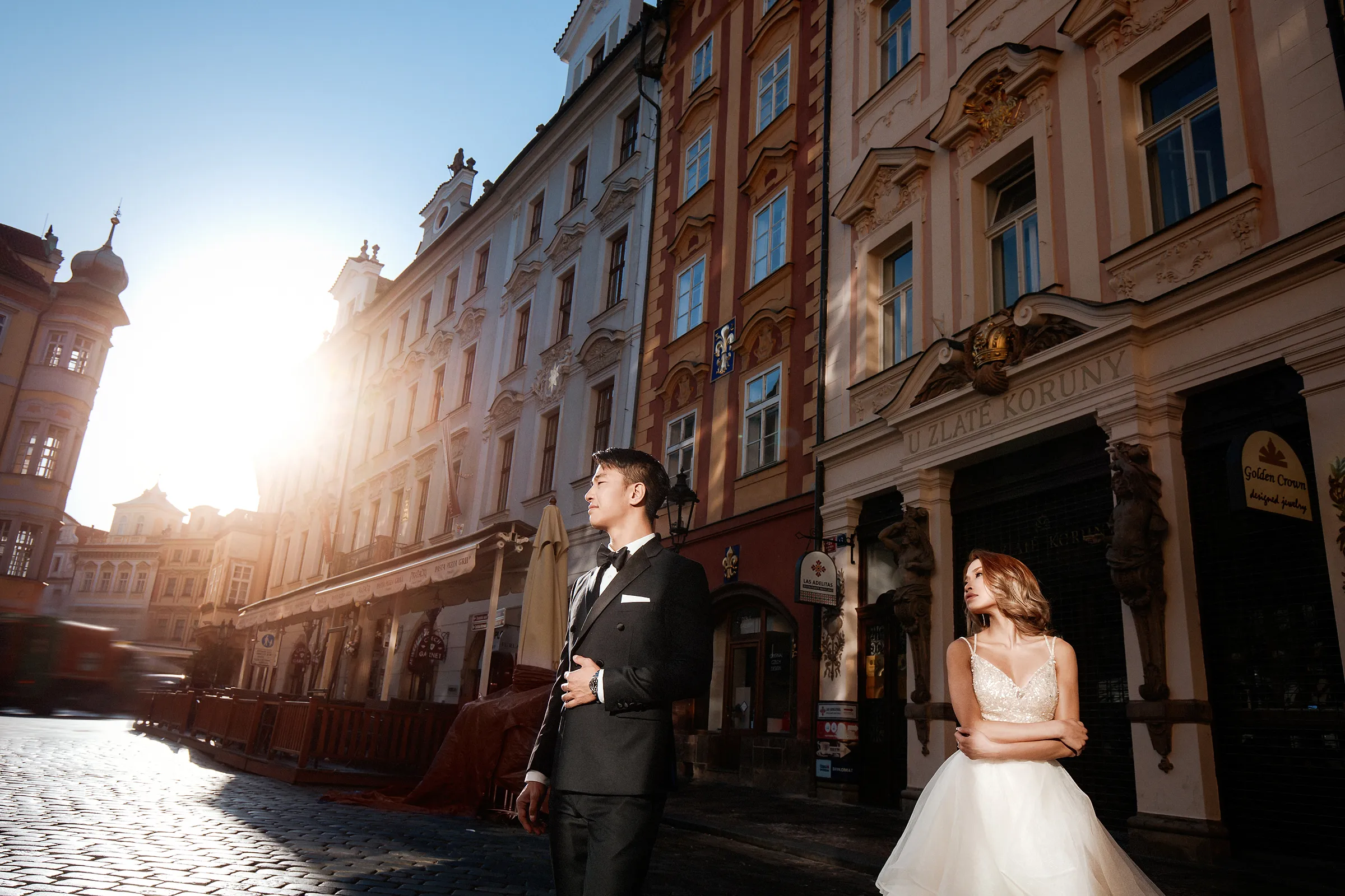 Pre-wedding in Prague: amazingly beautiful photoshoot